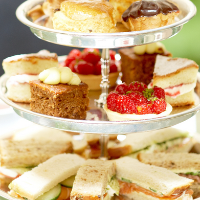 Enjoy a quintessentially English afternoon tea with Gift Experience Day!